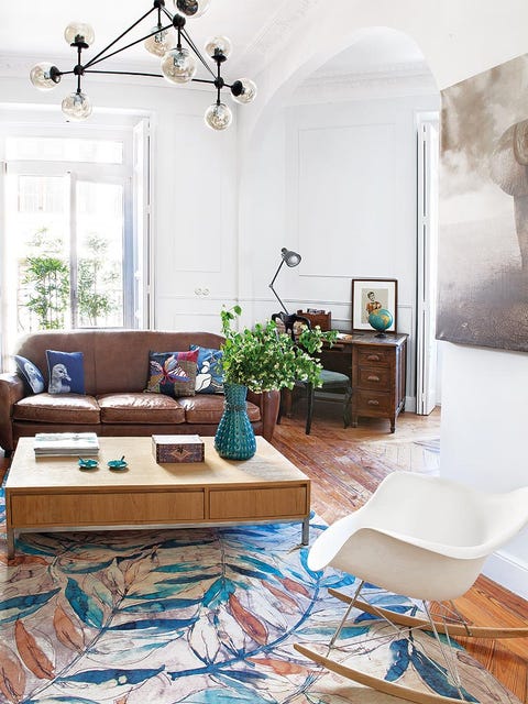 Room, Interior design, Floor, Flooring, Home, Wall, Ceiling, Table, Furniture, Interior design, 