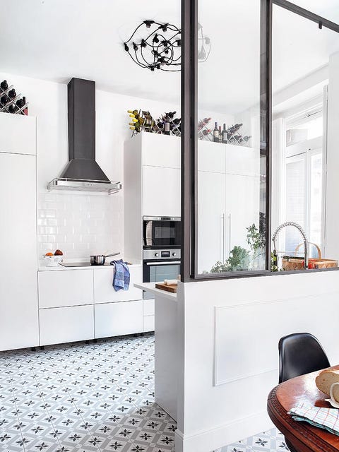 Floor, Room, Flooring, Interior design, Wall, Glass, Fixture, Interior design, Tile, Grey, 