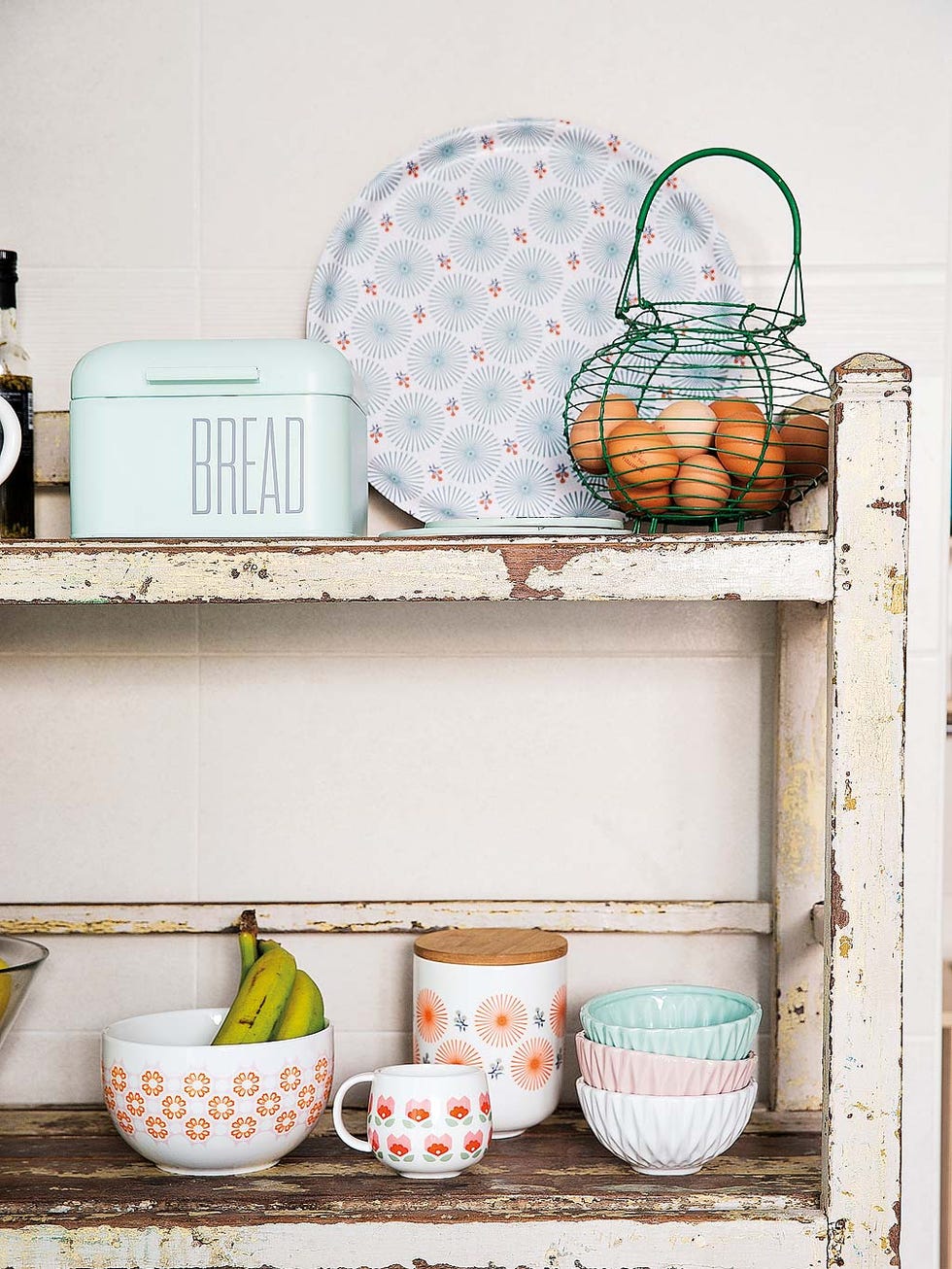 Serveware, Dishware, Porcelain, Turquoise, Teal, Ceramic, Aqua, Home accessories, Shelving, Pottery, 