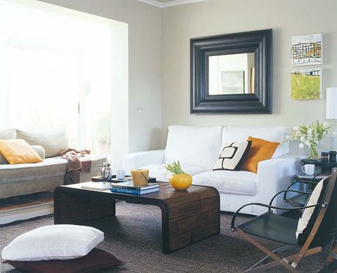 Room, Interior design, Flowerpot, Floor, Wall, Flooring, Furniture, Table, Living room, Home, 