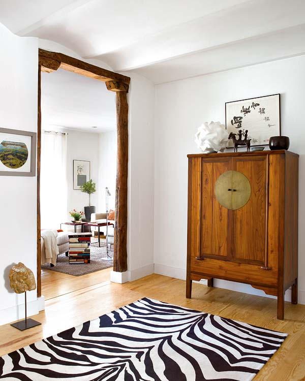 Wood, Room, Floor, Flooring, Interior design, Hardwood, Wall, Wood stain, Interior design, Ceiling, 