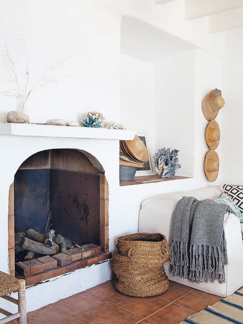 Room, Hearth, Wall, Grey, Fireplace, Natural material, Gas, Still life photography, Wicker, 