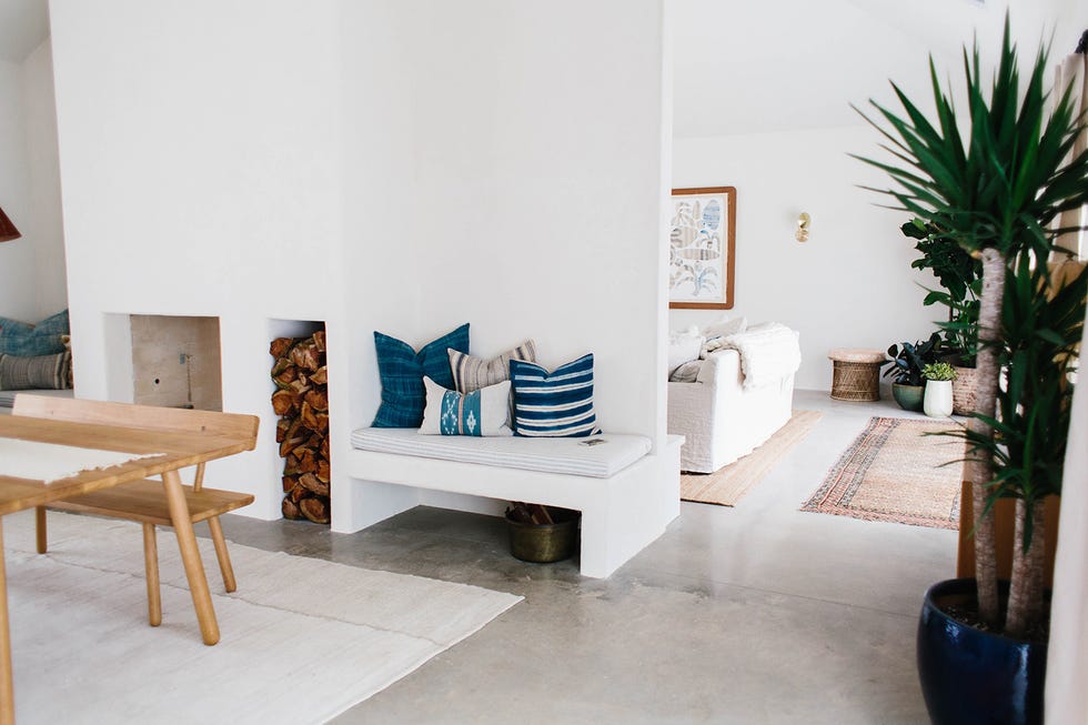 Furniture, Living room, Room, Property, Interior design, Table, Floor, Coffee table, House, Building, 