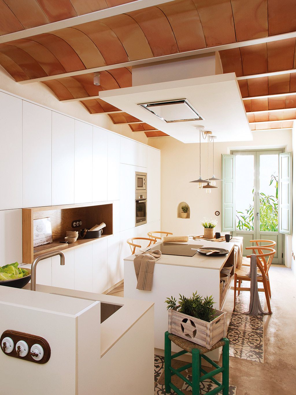 Ceiling, Interior design, Room, Property, Building, Furniture, House, Home, Floor, Living room, 