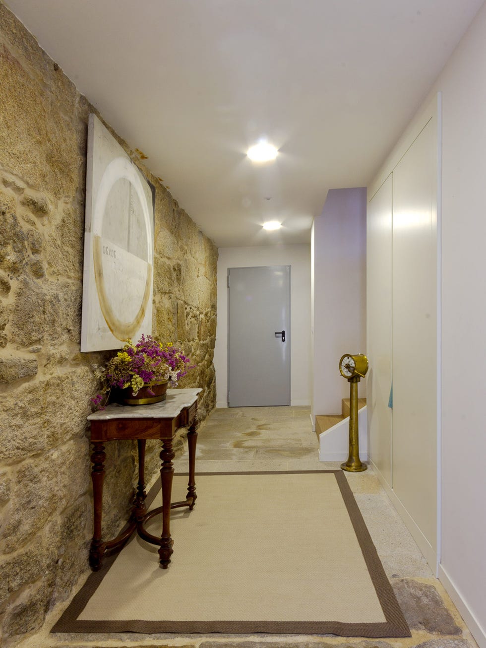 Property, Room, Ceiling, Interior design, Floor, Building, Tile, House, Architecture, Furniture, 