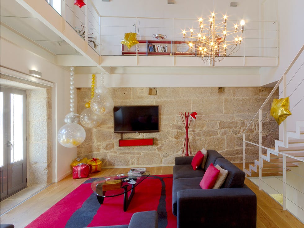 Room, Interior design, Living room, Property, Furniture, Building, Ceiling, House, Wall, Floor, 