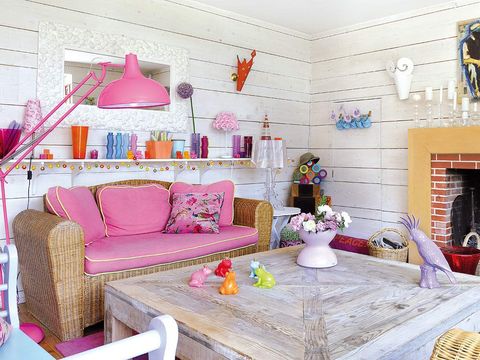 Room, Interior design, Purple, Pink, Magenta, Wall, Interior design, Home, Living room, Lavender, 