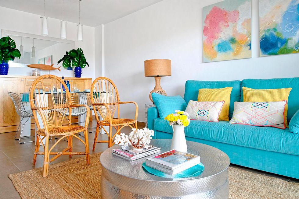 Room, Furniture, Living room, Turquoise, Aqua, Property, Blue, Interior design, Green, Table, 