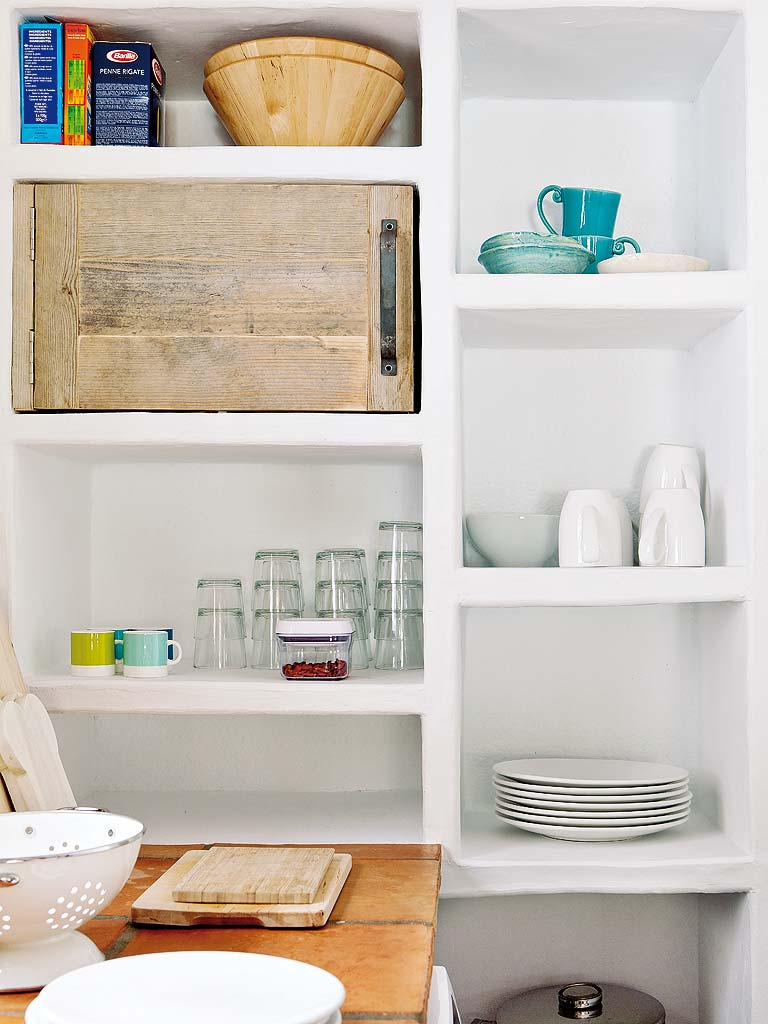 Blue, Serveware, Dishware, Porcelain, Green, White, Wall, Teal, Shelving, Turquoise, 