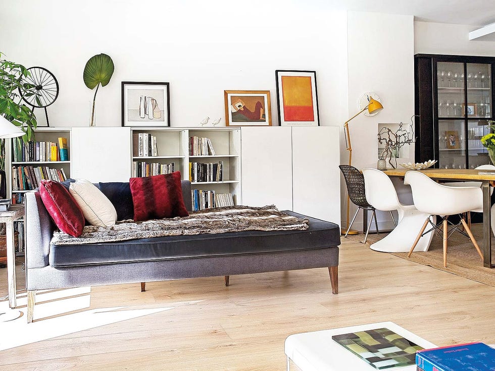 Furniture, Living room, Room, Interior design, Couch, Property, Coffee table, Table, studio couch, House, 