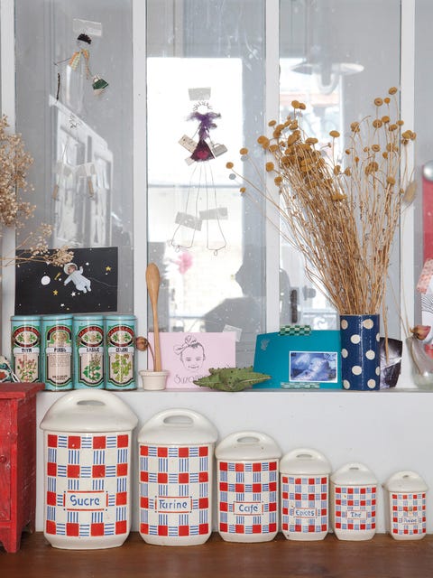 Interior design, Twig, Household supply, Aluminum can, Paint, Tin, Food storage containers, Vase, Bottle, Beverage can, 