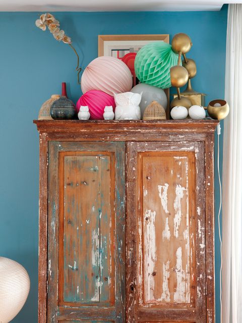 Wood, Wood stain, Teal, Turquoise, Fixture, Hardwood, Sideboard, Toy, Cabinetry, Door, 