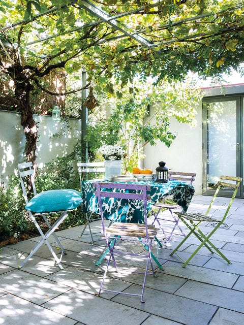 una casa fresca con patio