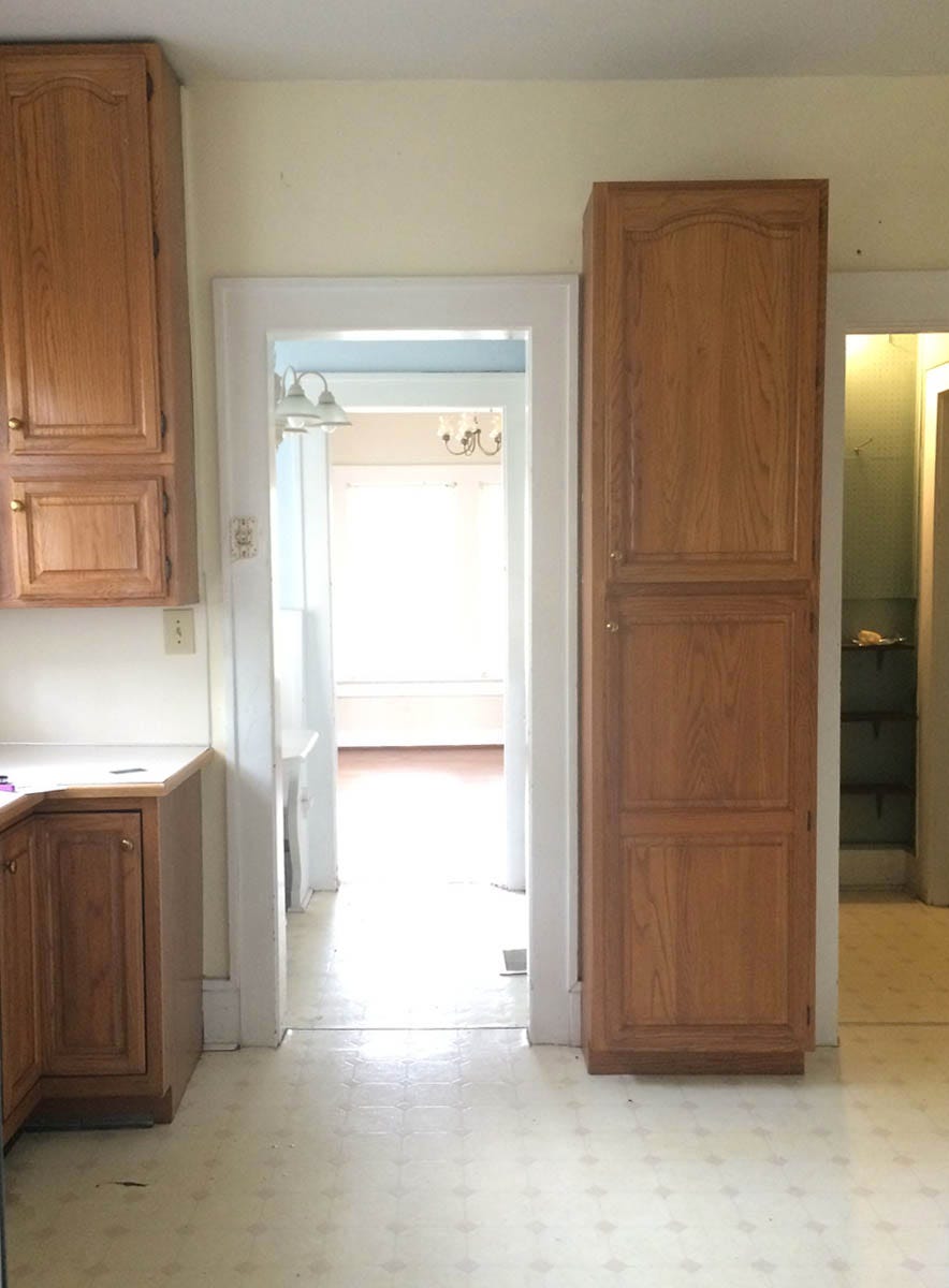 Room, Property, Floor, Wood stain, Hardwood, Furniture, Door, Cabinetry, Wood, Building, 