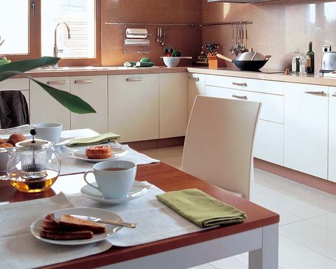 Serveware, Dishware, Coffee cup, Room, Drinkware, Drink, Kitchen, Food, Tableware, Table, 