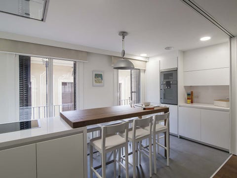Lighting, Room, Floor, Property, Interior design, Architecture, Glass, Flooring, Ceiling, Wall, 