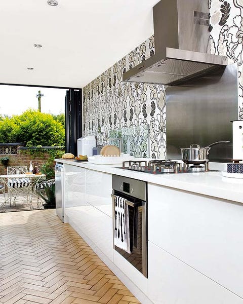 Floor, Interior design, Room, White, Flooring, Wall, Countertop, Interior design, Glass, Real estate, 
