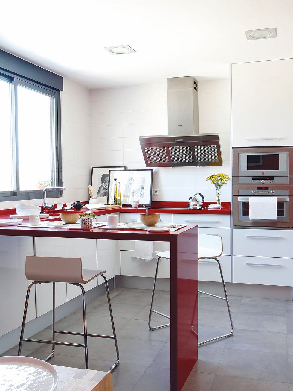 Furniture, Room, Interior design, Property, Kitchen, Table, Yellow, Building, Bar stool, Stool, Furniture, Room, Interior design, Property, Kitchen, Table, Yellow, Building, Bar stool, Stool,
