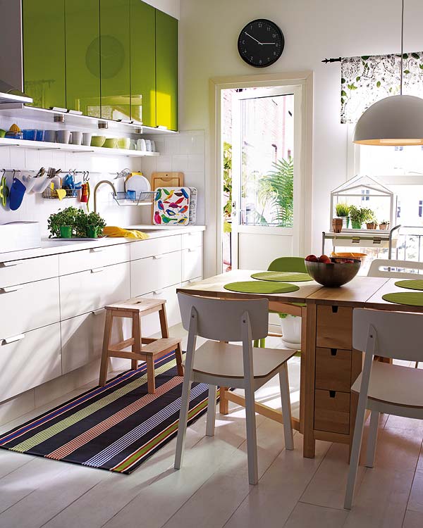 Interior design, Room, Floor, Green, Table, Flooring, Light fixture, Furniture, Ceiling, Interior design, 