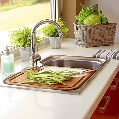 Green, Interior design, Tap, Whole food, Leaf vegetable, Vegan nutrition, Sink, Houseplant, Dishware, Produce, 