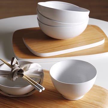 Serveware, Dishware, Porcelain, Ceramic, Tableware, Kitchen utensil, Drinkware, Pottery, earthenware, Mixing bowl, 