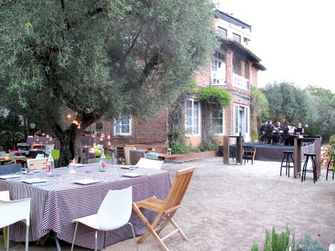 Table, Furniture, Chair, Tablecloth, Outdoor furniture, Outdoor table, Restaurant, Linens, Door, Home accessories, 