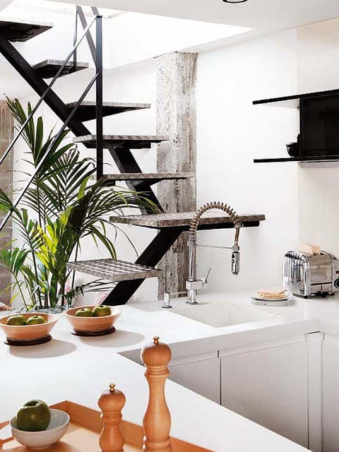 Wood, Flowerpot, Interior design, Room, Interior design, Houseplant, Home, Pottery, Cabinetry, Kitchen, 