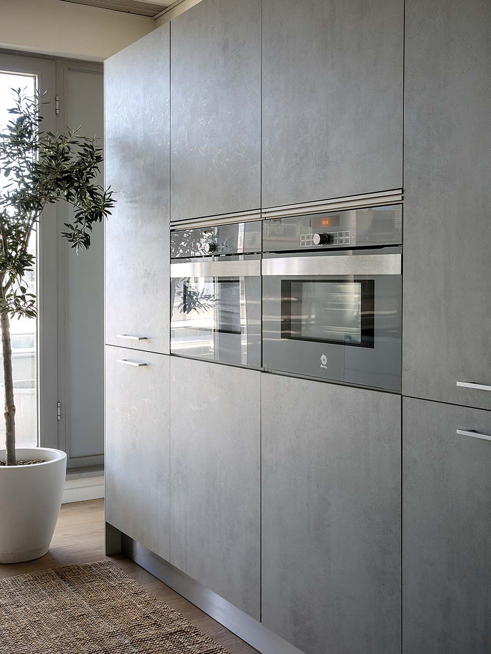 Room, Property, Furniture, Tile, Wall, Interior design, Architecture, Floor, House, Building, 
