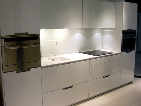 Product, Room, Property, Major appliance, White, Line, Kitchen, Home appliance, Kitchen appliance, Floor, 