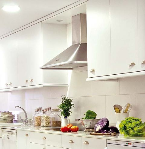 Green, Room, Kitchen, Produce, Leaf vegetable, Light fixture, Grey, Vegetable, Food group, Interior design, 