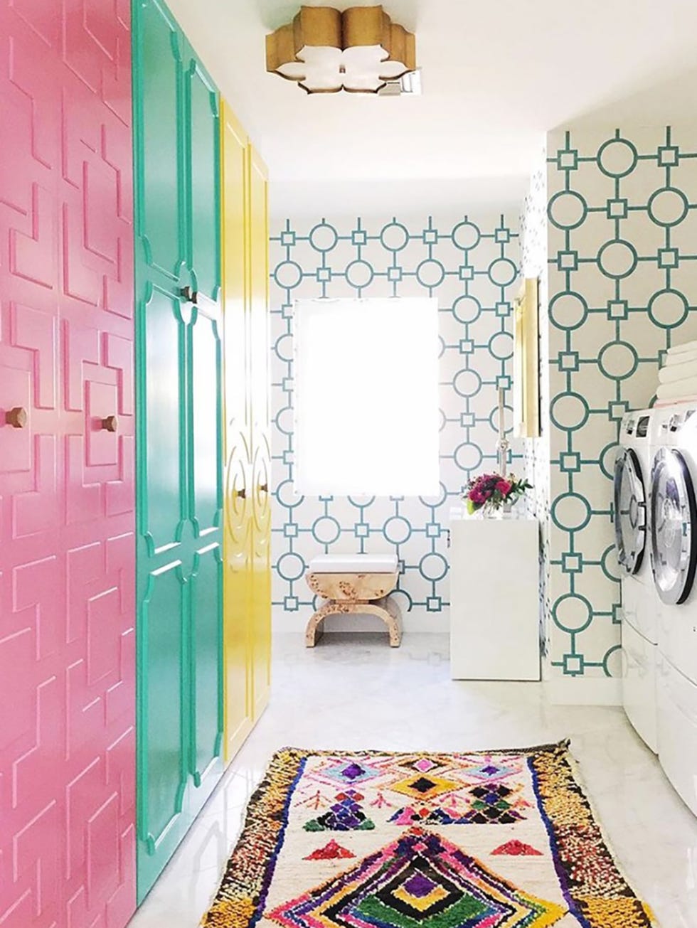 Room, Interior design, Pink, Green, Property, Furniture, Ceiling, Floor, Tile, Wall, 