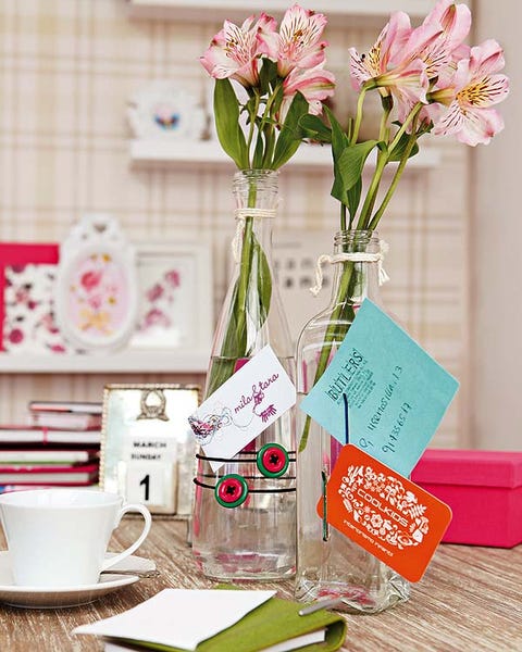 Serveware, Dishware, Petal, Coffee cup, Flower, Cup, Drinkware, Pink, Bouquet, Porcelain, 
