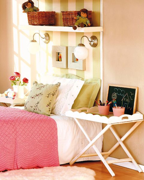 Room, Interior design, Textile, Wall, Orange, Home, Linens, Bedding, Bedroom, Pillow, 