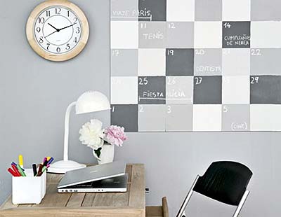 Room, Wall, Petal, Interior design, Wall clock, Clock, Home accessories, Bouquet, Rectangle, Design, 