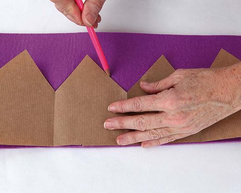 Finger, Purple, Pink, Paper product, Nail, Magenta, Paper, Wrist, Pattern, Violet, 