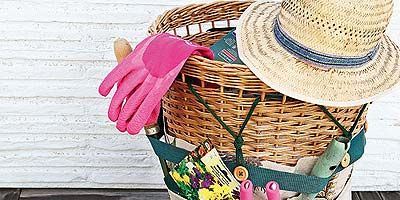 Hat, Sun hat, Flowerpot, Basket, Costume accessory, Serveware, Cup, Wood stain, Costume hat, Pottery, 