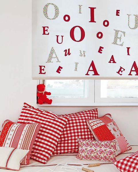 Room, Red, Interior design, White, Living room, Pattern, Home, Pillow, Throw pillow, Carmine, 