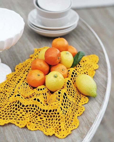 Yellow, Ingredient, Serveware, Food, Dishware, Produce, Doily, Food storage containers, Kitchen utensil, Egg, 