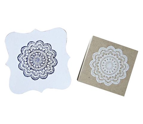 Pattern, Home accessories, Doily, Visual arts, Circle, Motif, Linens, Placemat, Mat, 