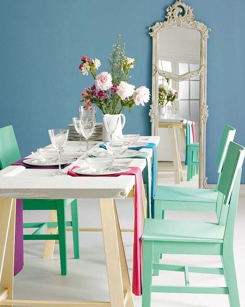 Green, Room, Tablecloth, Furniture, Table, Flower, Petal, Linens, Bouquet, Teal, 