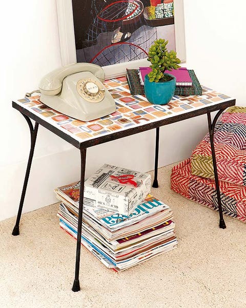 Table, Flowerpot, Houseplant, End table, Lamp, Home accessories, Publication, Book, Vase, Carpet, 