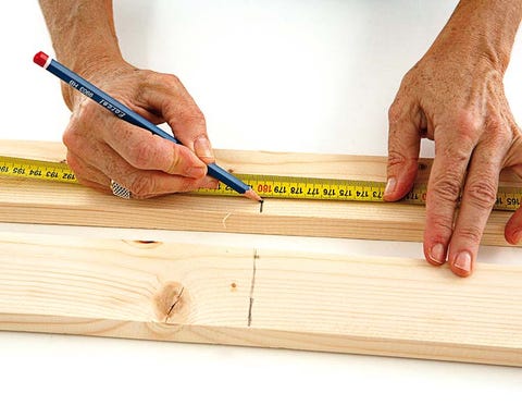 Wood, Finger, Stationery, Hardwood, Wood stain, Nail, Office supplies, Writing implement, Thumb, Plywood, 