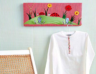 Product, Green, Sleeve, Textile, Pattern, Red, Collar, Pink, Clothes hanger, Magenta, 