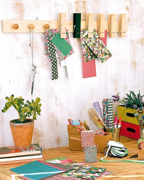 Interior design, Flowerpot, Interior design, Teal, Houseplant, Mat, Home accessories, Christmas decoration, Creative arts, Craft, 