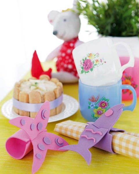 Dessert, Food, Sweetness, Finger food, Pink, Baked goods, Cuisine, Cake, Cake decorating supply, Ingredient, 