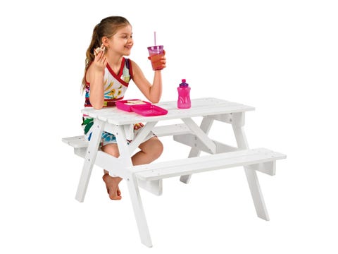 Outdoor furniture, Table, Sitting, Furniture, Drink, Outdoor table, Picnic table, Lap, Cocktail, Drinking, 