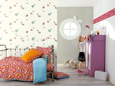 Room, Interior design, Textile, Wall, Bed, Bedding, Linens, Bedroom, Purple, Bed sheet, 
