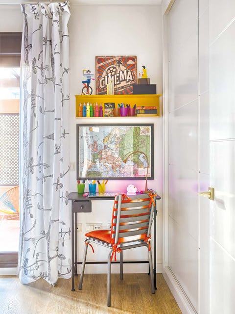 Interior design, Room, Floor, Wall, Flooring, Fixture, Interior design, Window treatment, Window covering, Curtain, 