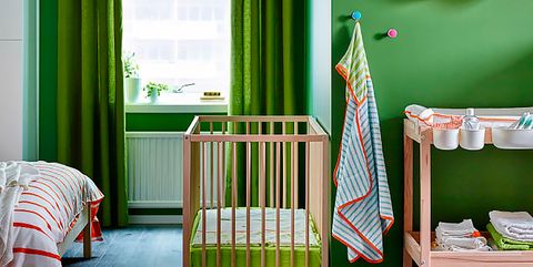 cuarto de bebé en verde