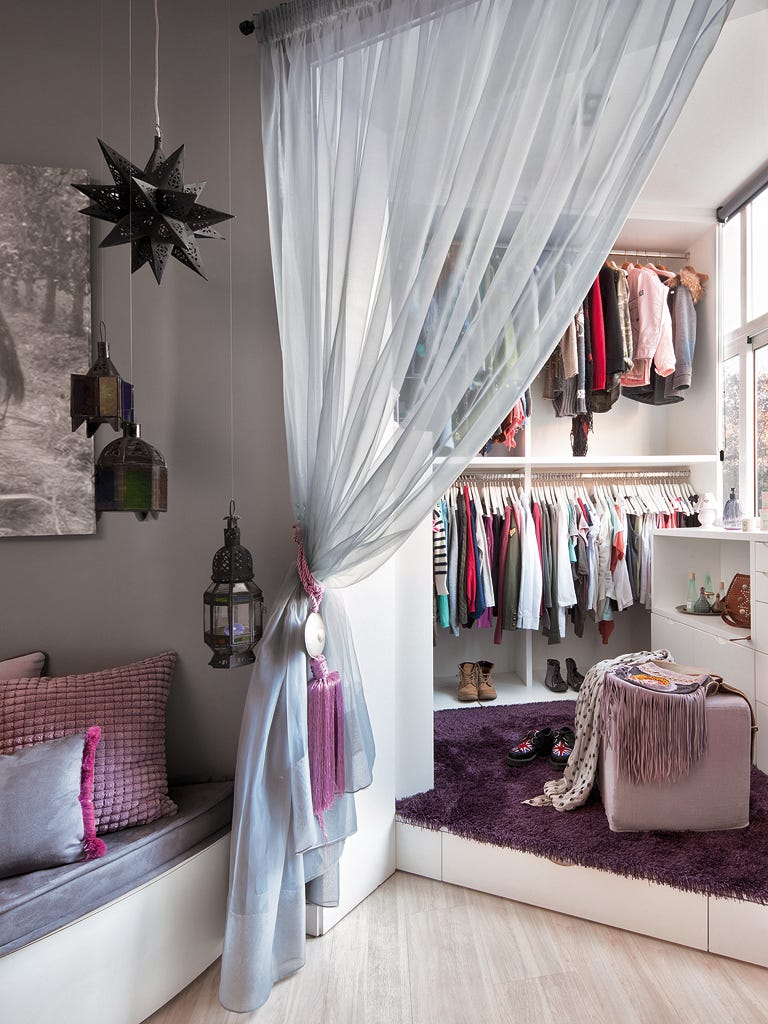 Room, Interior design, Textile, Pink, Floor, Interior design, Linens, Purple, Window treatment, Lavender, 